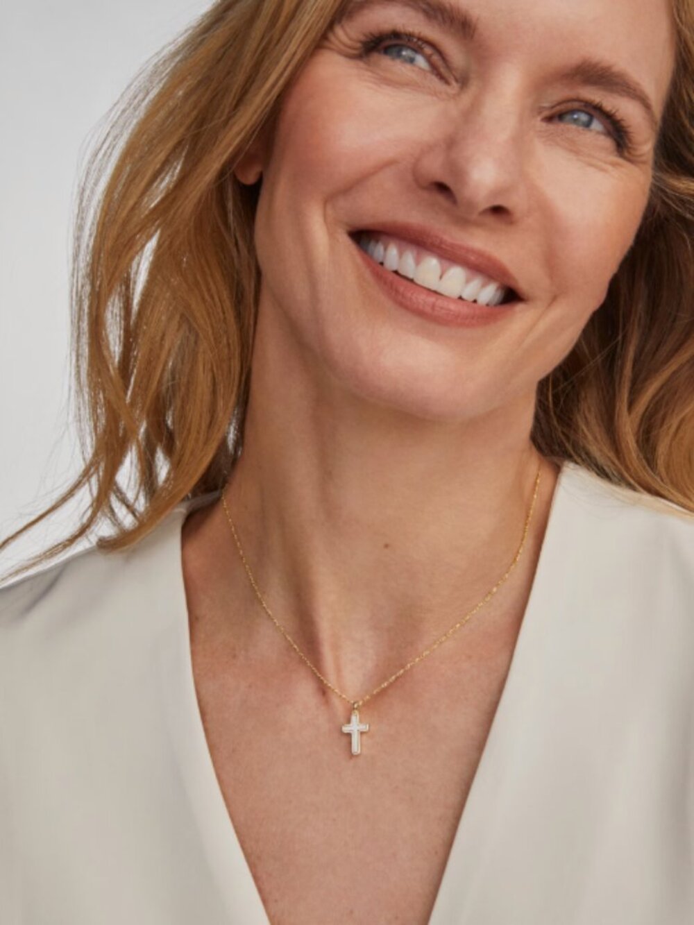 Kendra Scott Cross Gold Pendant Necklace in White Lab Grown Opal - Picture 3 of 4